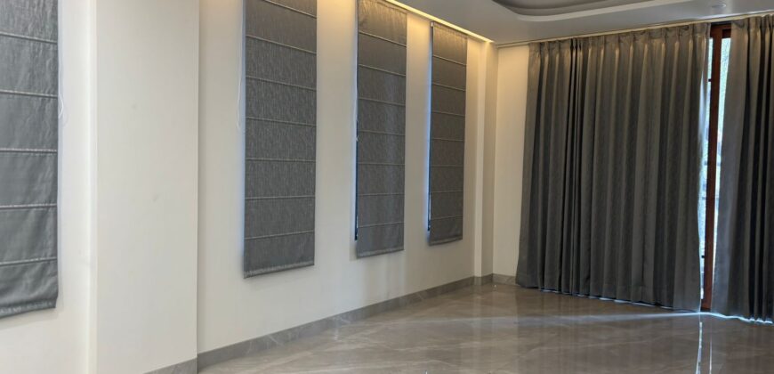 4Bhk in South City 1