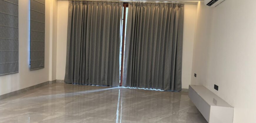 4Bhk in South City 1